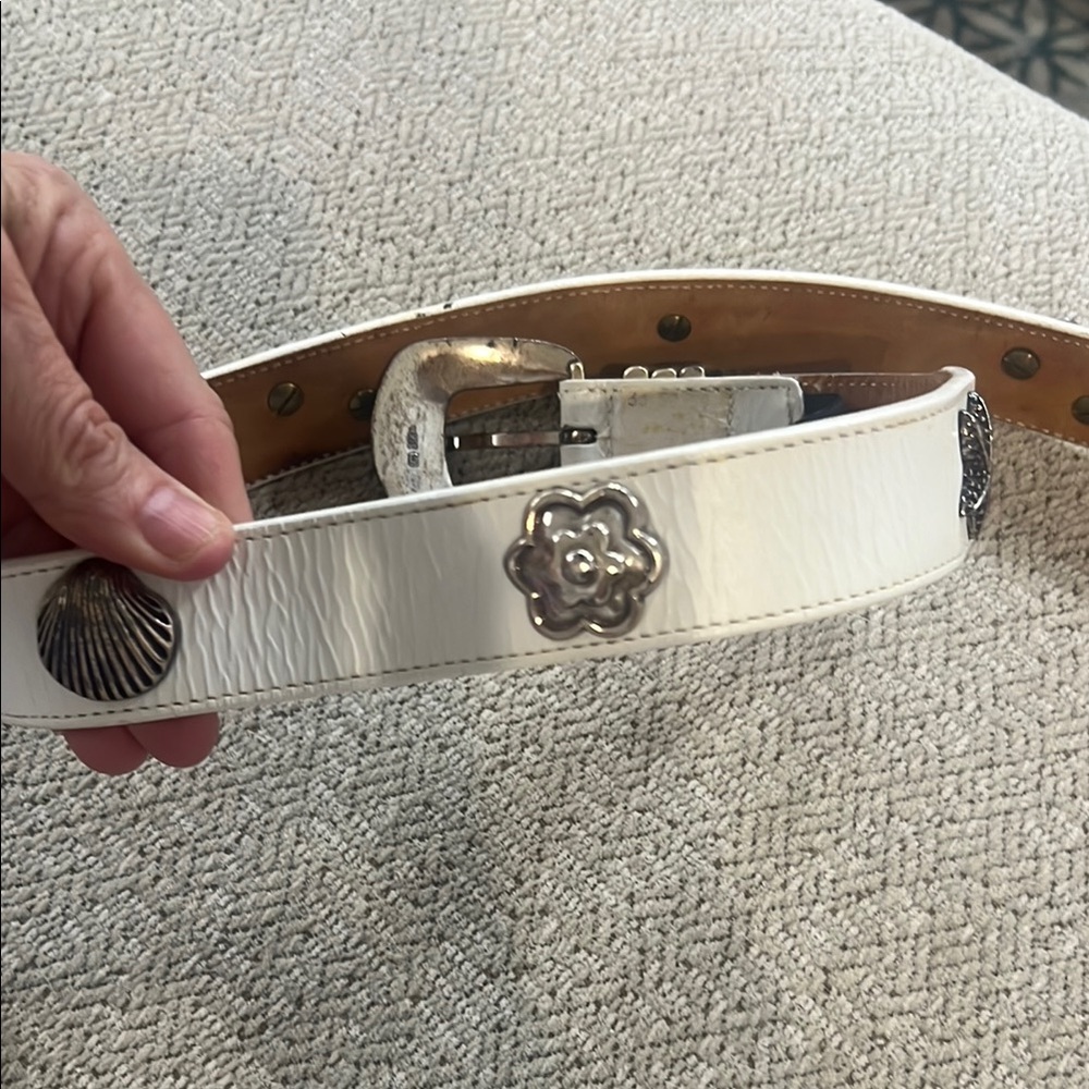 Vintage Brighton White Leather sea shell Belt with Silver Accents